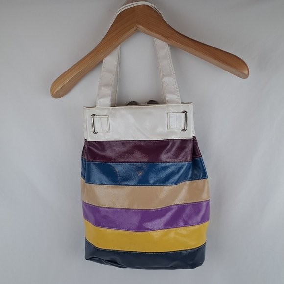 Disney tote beach bucket style bag. - Picture 3 of 16